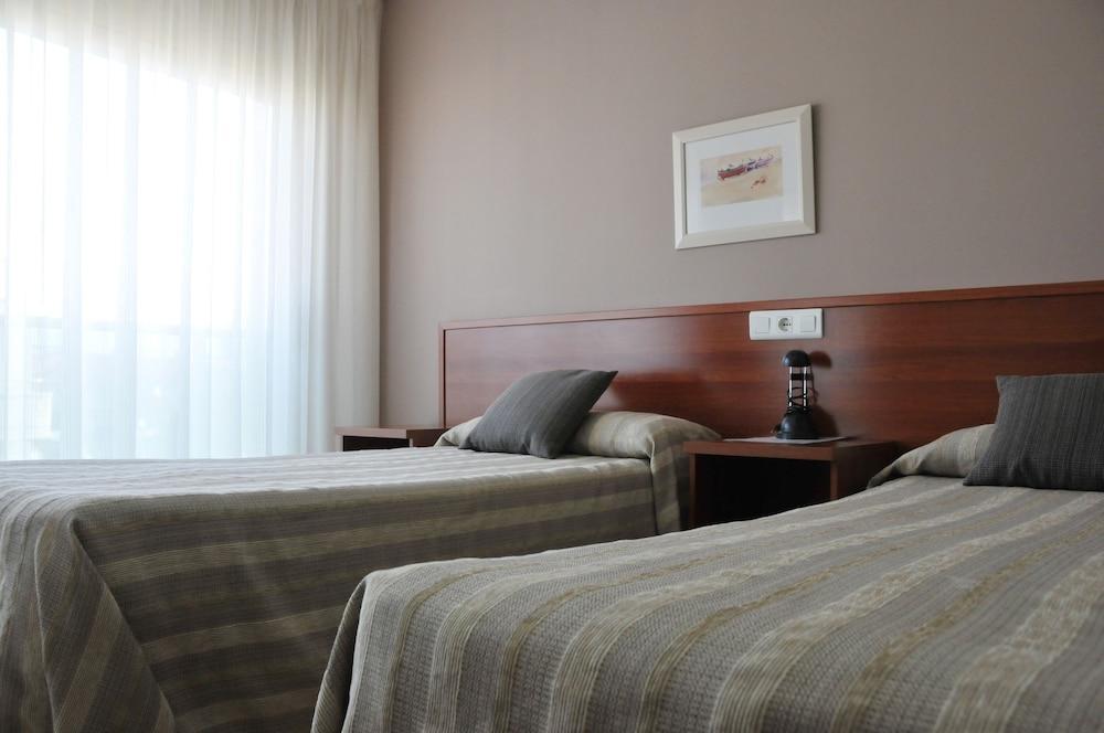 Hotel Calafell Platja Mar Kültér fotó