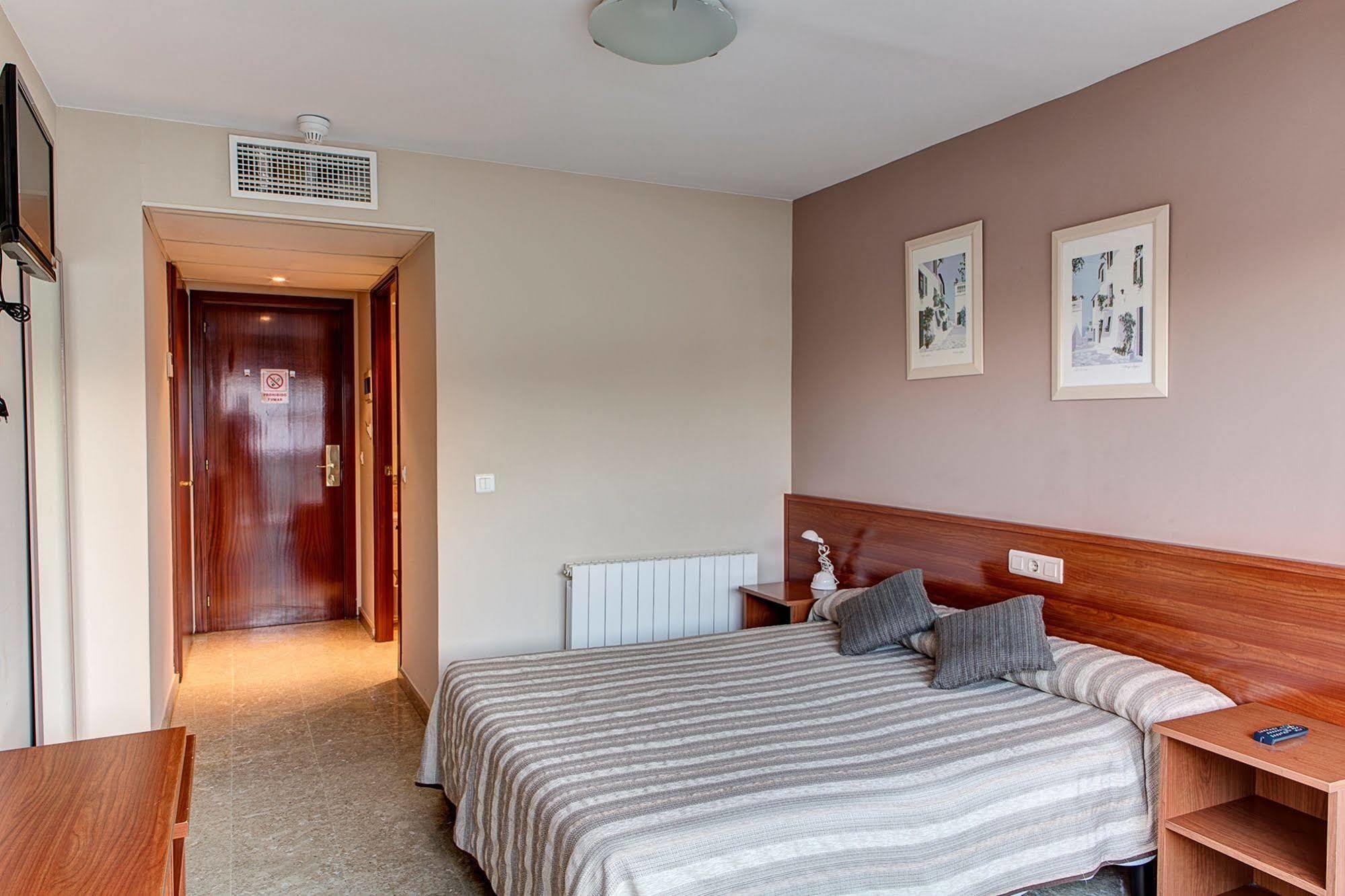 Hotel Calafell Platja Mar Kültér fotó